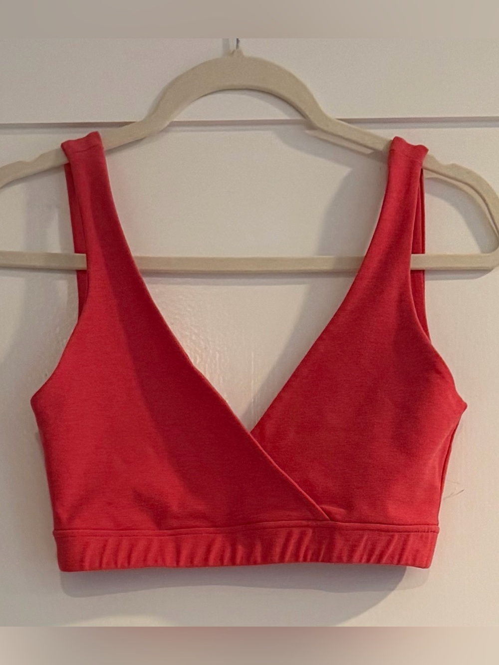 Beyond Yoga Spacedye Crossover Bra in Paradise Coral Heather | Size Medium - Picture 5 of 8